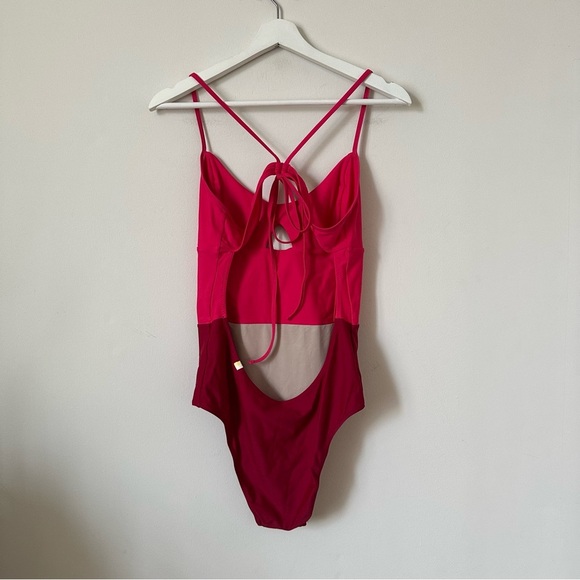 Summersalt The Swan Dive Colorblock One Piece Swimsuit In Hibiscus Lava Size 10 - Picture 2 of 5